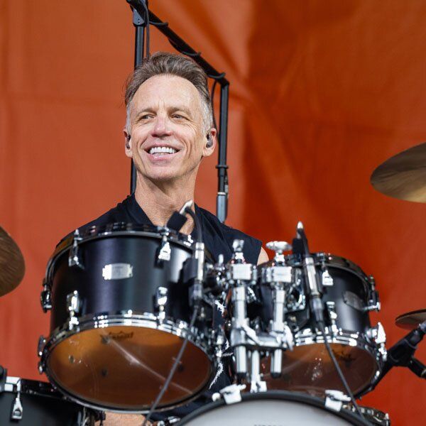 Pearl Jam Drummer Matt Cameron Steps Down From Band