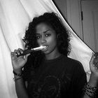 Vashtie Kola