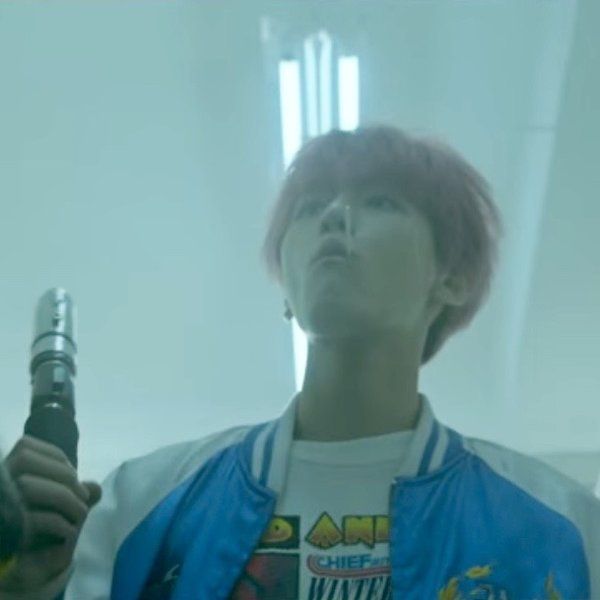Watch EXO's "Lightsaber" Video