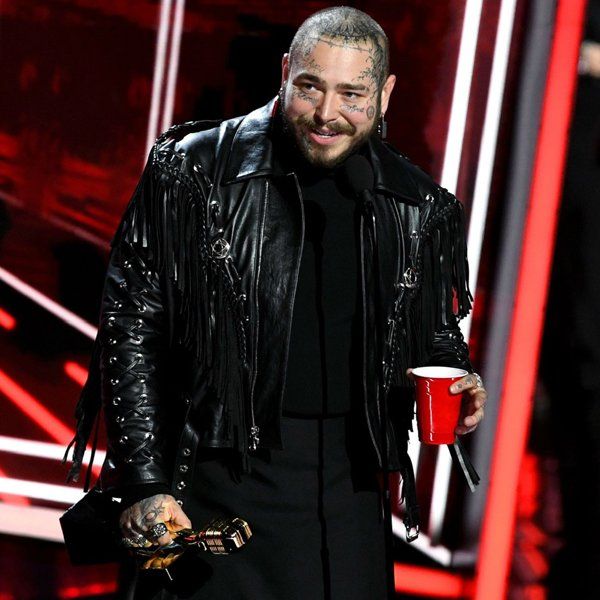 Watch Post Malone forget how to lip-sync during Billboard Awards